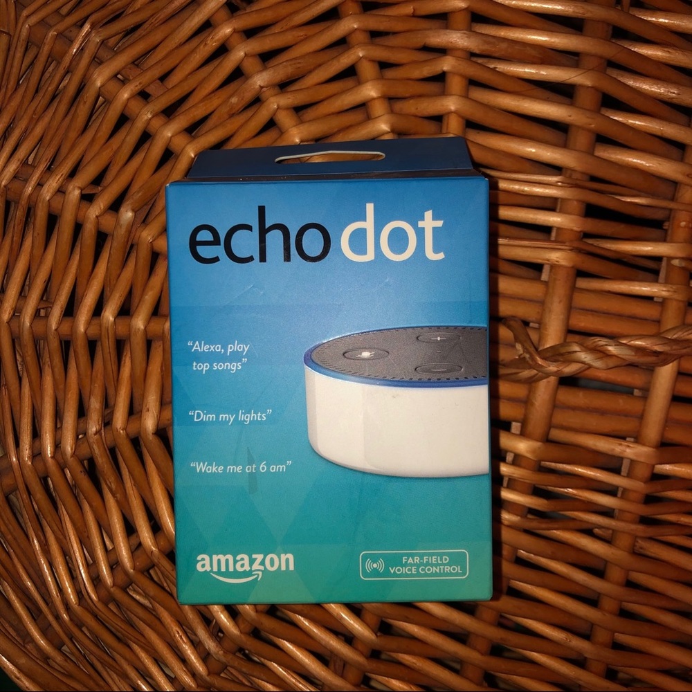 BRAND NEW White Amazon Echo Dot (2nd Gen)